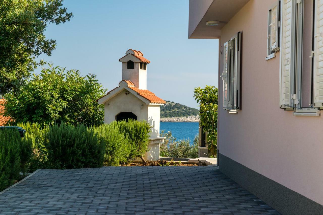 Apartment Goga Севид Екстериор снимка