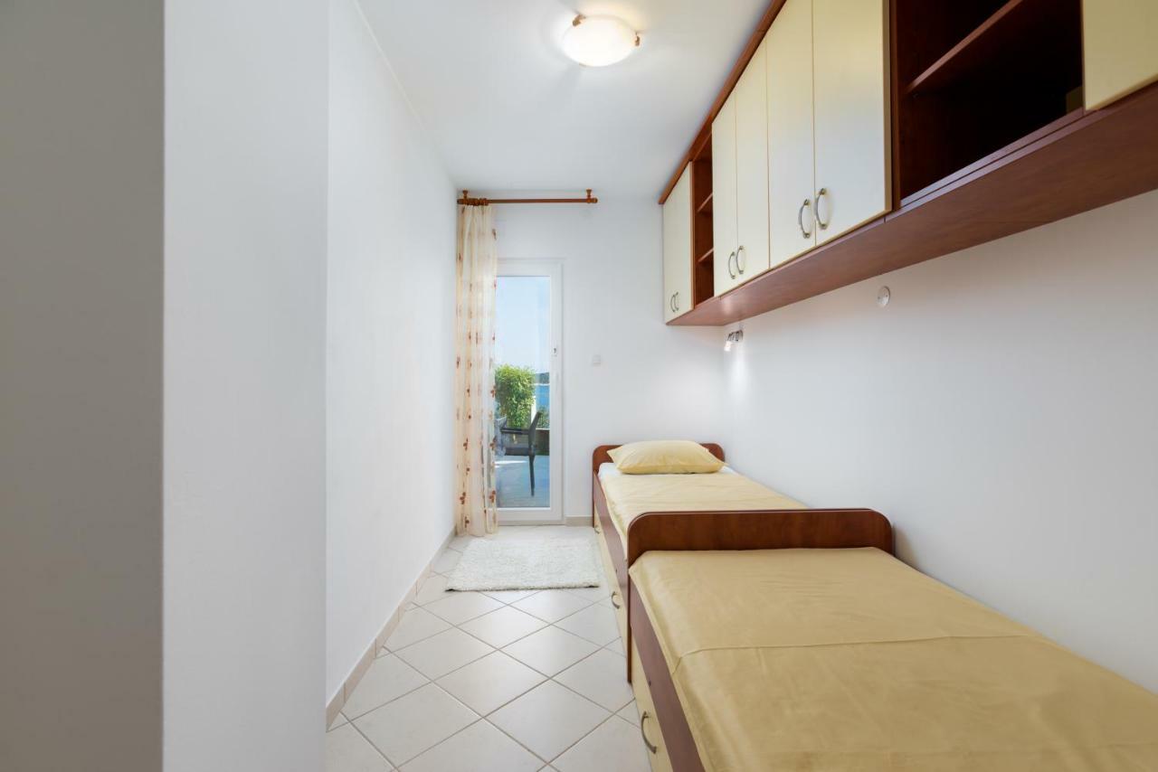 Apartment Goga Севид Екстериор снимка